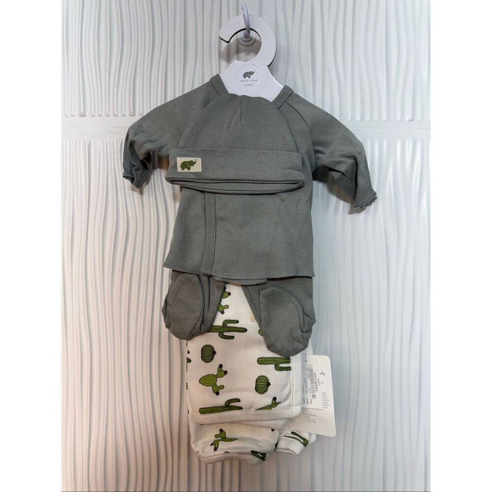 NWT Monica and Andy Organic Cotton Newborn Baby Hospital Cuddle Box - 4pc bundle